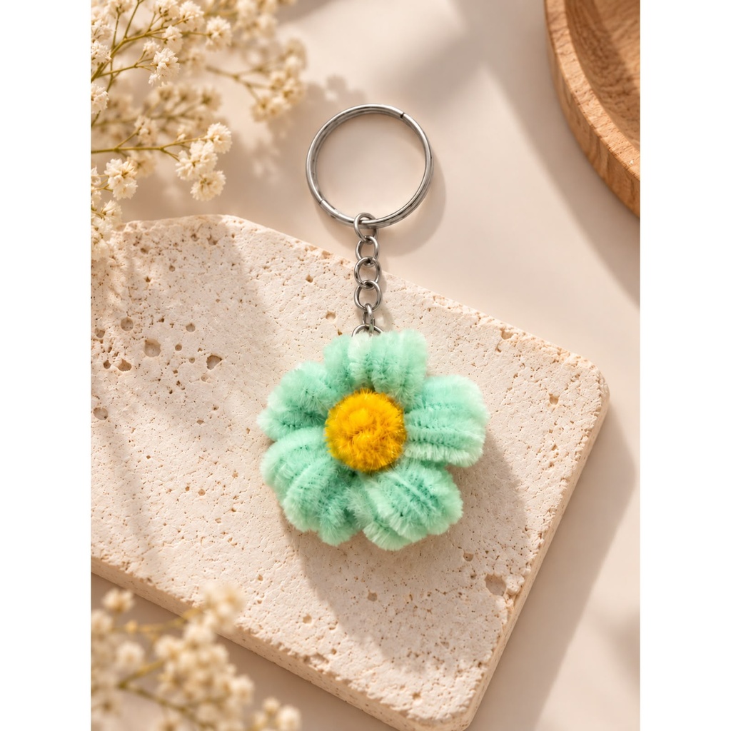 Pistachio Daisy Keychain